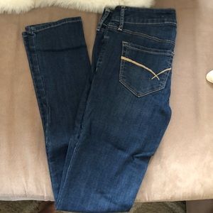 Blue skinny jeans